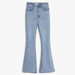 Abercrombie & Fitch Curve Love Ultra High Rise Flare Jeans 26